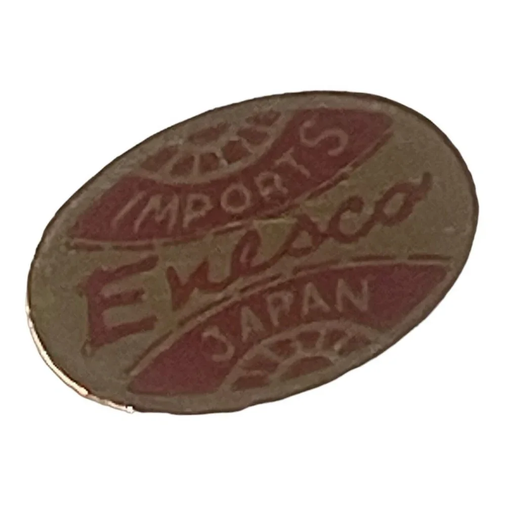 Enesco clam shell